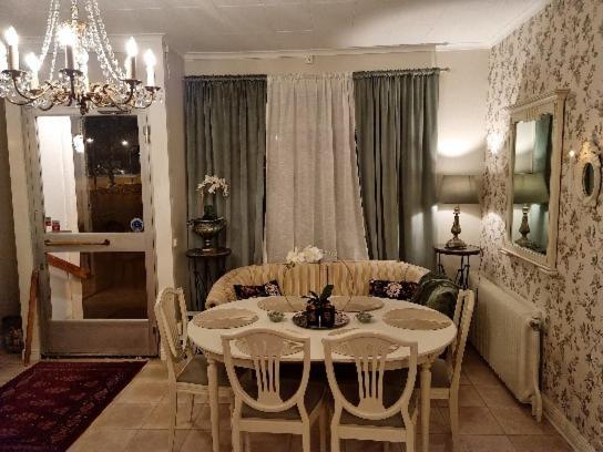 غرفة قياسية, Wedbergs Rum