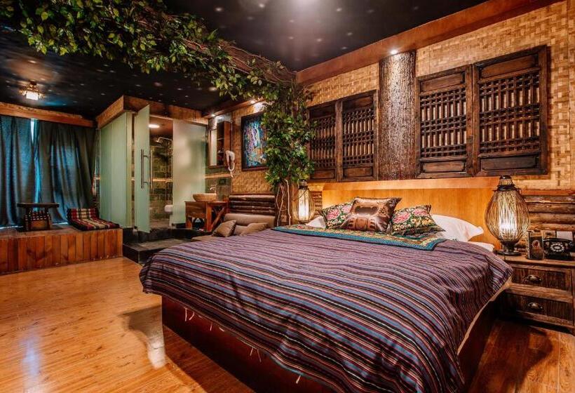 Номер Deluxe, 26life Yunnan Ethnic Creative Inn