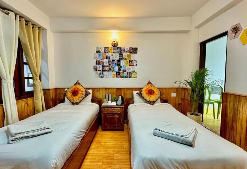 Номер Стандарт, Darjeeling Hillside Inn