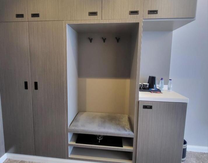 キングサイズベッドのデラックスルーム, Msharef Almoden