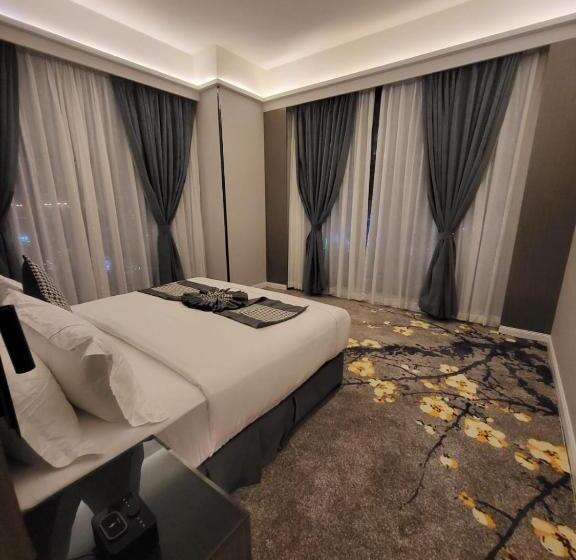 キングサイズベッドのデラックススイート, Msharef Almoden