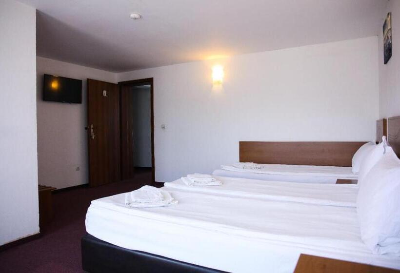 חדר סטנדרט לשלושה, Motel Popas Talmaciu