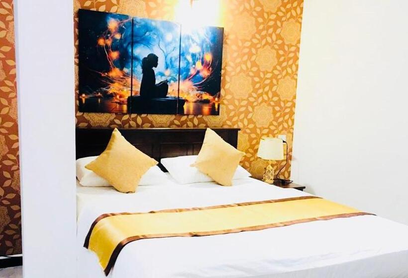 Номер Economy, Ivory Laze