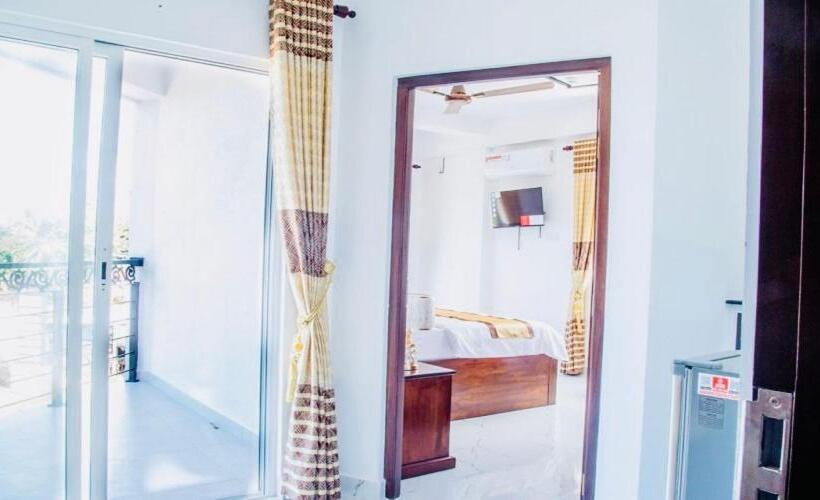 Номер Deluxe, Ivory Laze