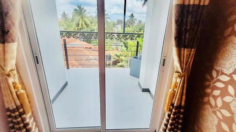 Номер Стандарт, Ivory Laze