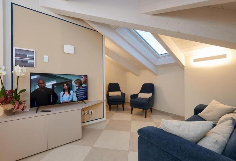 آپارتمان لوکس 1 خوابه, La Villa