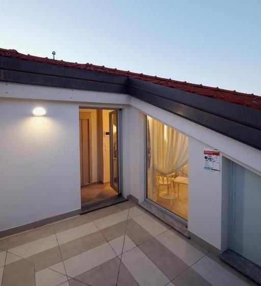 آپارتمان لوکس 1 خوابه, La Villa