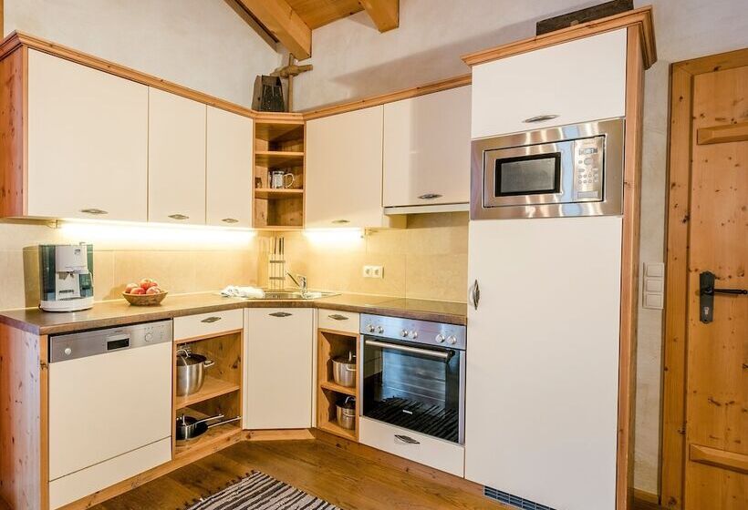 شاليه غرفة نوم واحدة, Almdorf Almlust