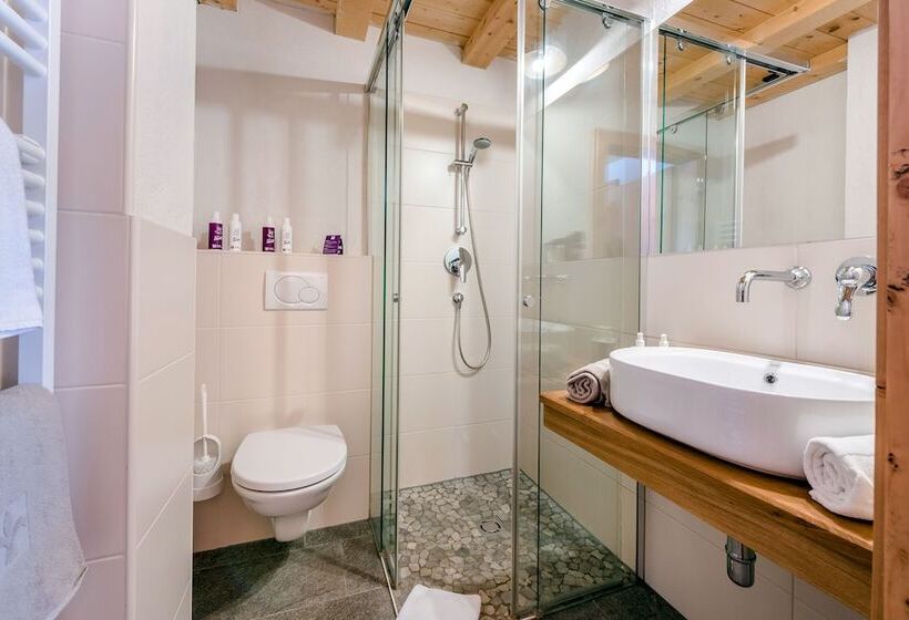 شاليه غرفة نوم واحدة, Almdorf Almlust