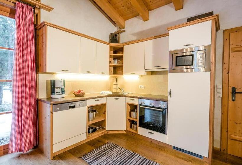 شاليه غرفة نوم واحدة, Almdorf Almlust