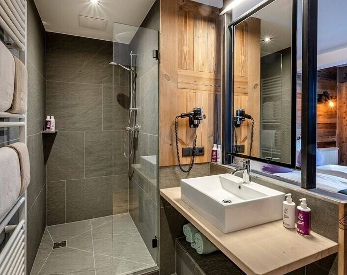 غرفة قياسية, Almdorf Almlust