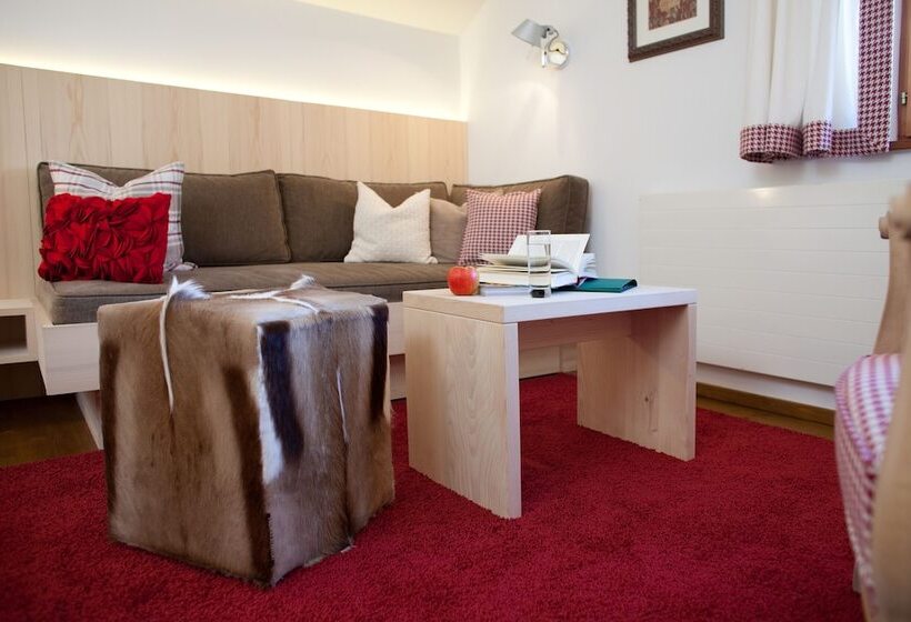 اتاق استاندارد با چشم‌انداز کوهستان, Alpina Lech   Natural Living