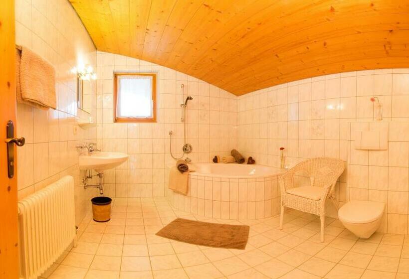 バルコニー付きスタンダードルーム, Christoph