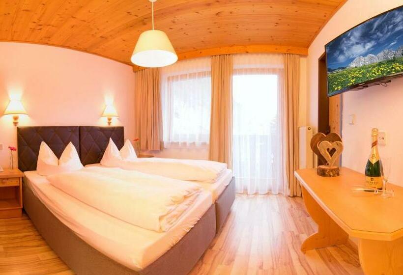 バルコニー付きスタンダードルーム, Christoph