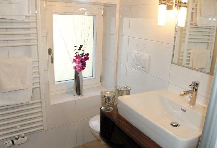 스탠다드 룸, Pass Lueg