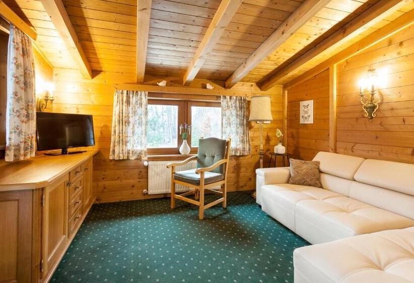 4인용 스탠다드 룸, Pass Lueg