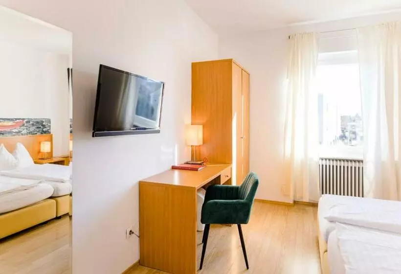 Standard Room, Restaurant Römerhof
