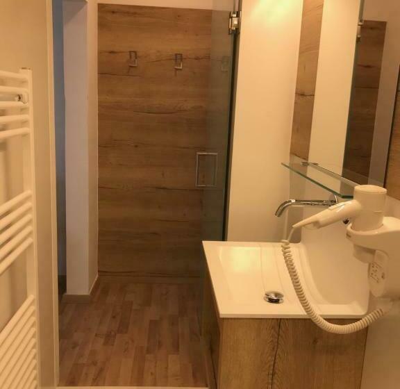 Номер Стандарт, Wein & Landhaus Willi Opitz