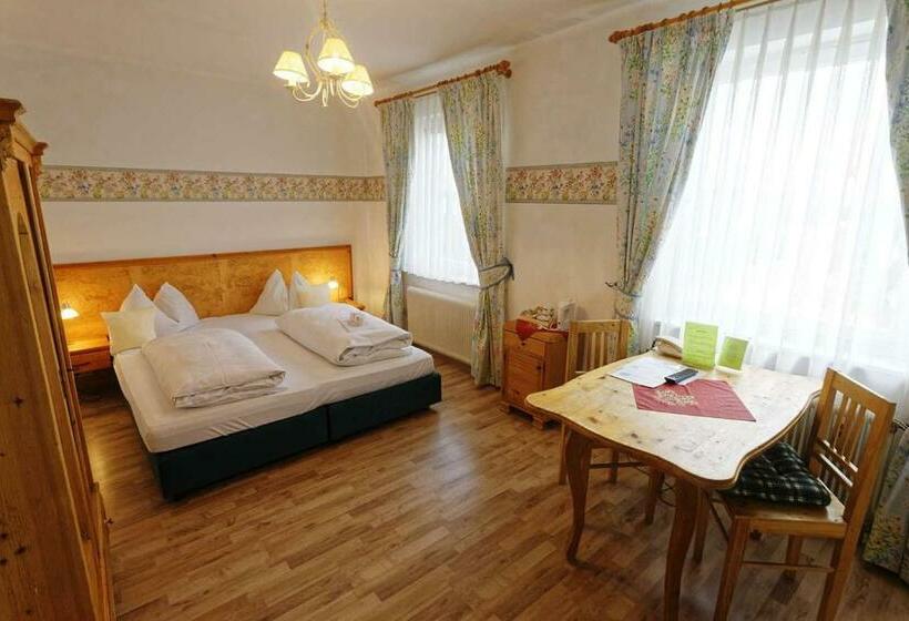 Номер Стандарт, Wein & Landhaus Willi Opitz