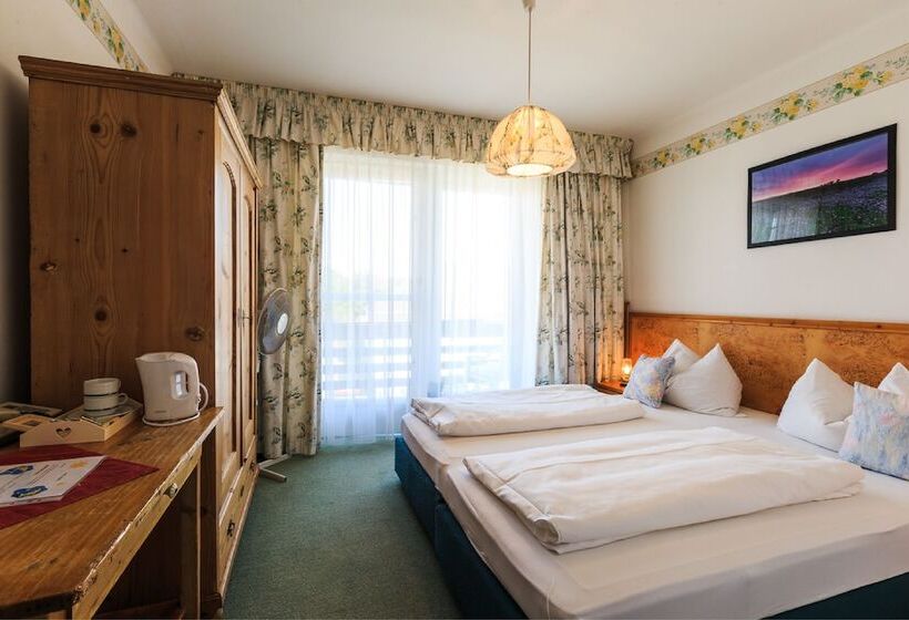 Номер Basic с Балконом, Wein & Landhaus Willi Opitz