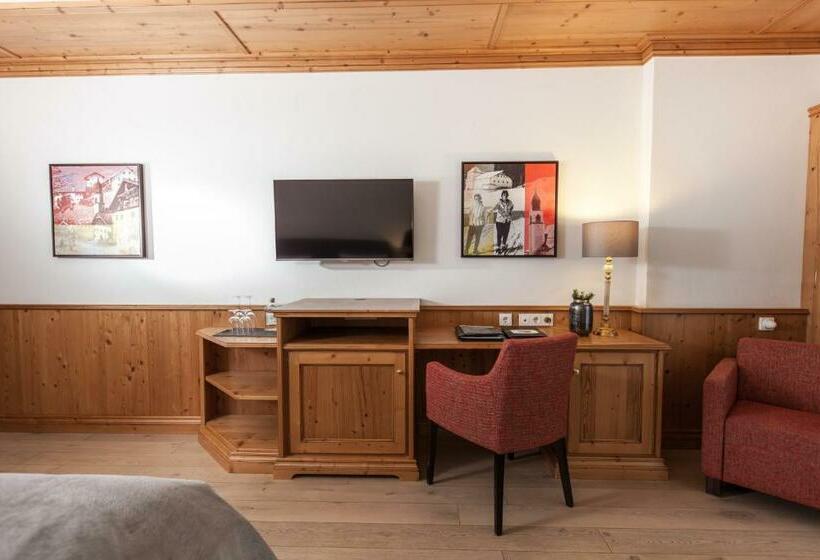 اتاق لوکس, Schlosshotel Fiss