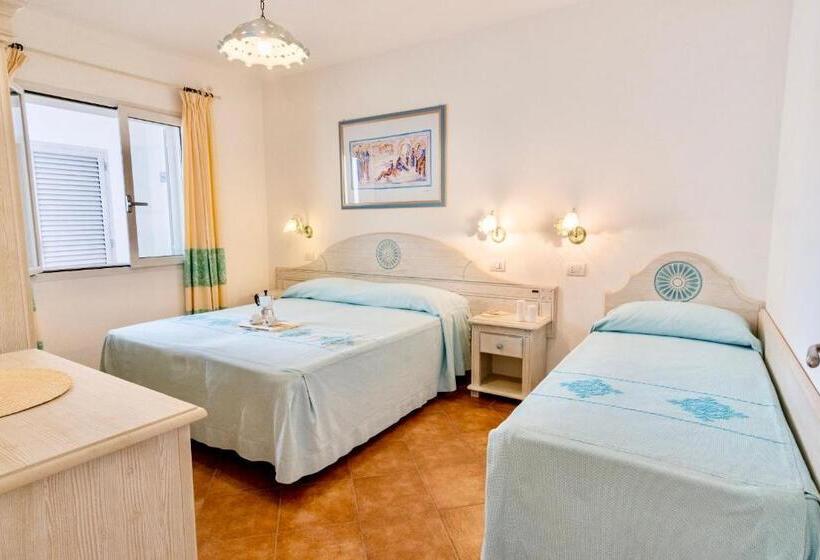 带1个卧室的带阳台的公寓, Apartments With Air Conditioning In Orosei