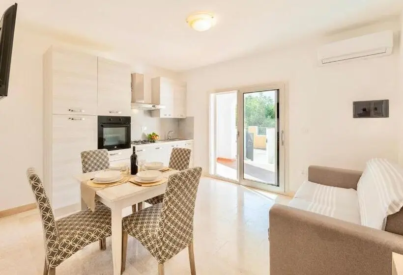 آپارتمان 2 خوابه, Apartments With Air Conditioning In Orosei