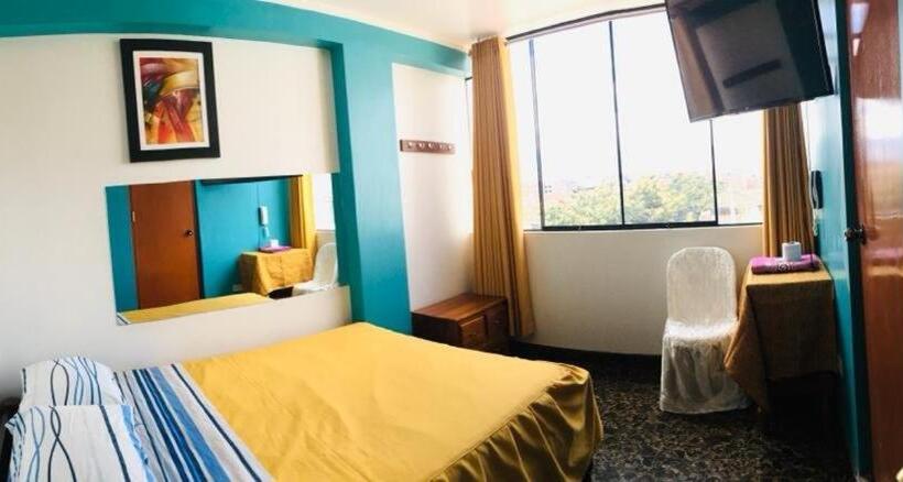 غرفة قياسية, Esmeralda