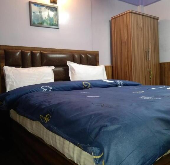 Deluxe Rum, Kdol Residency