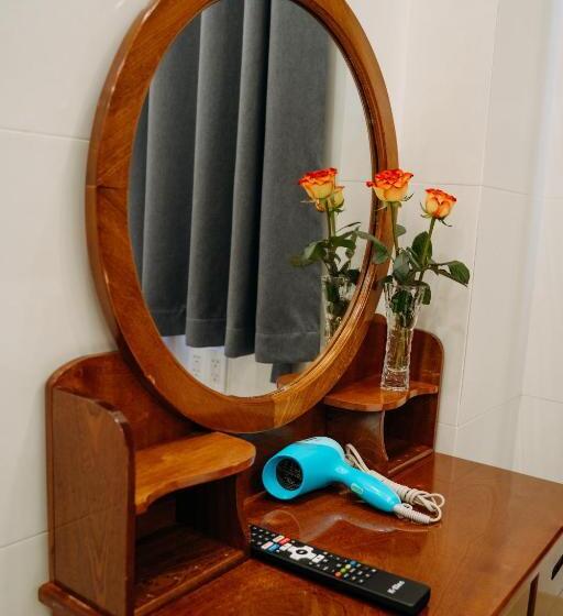 اتاق لوکس با چشمانداز دریا, Khách Sạn A68