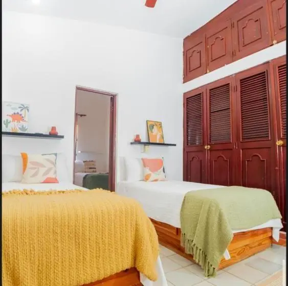 اتاق استاندارد سه نفره, Montesilva