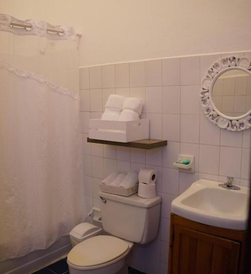 חדר סטנדרט לשלושה, Montesilva