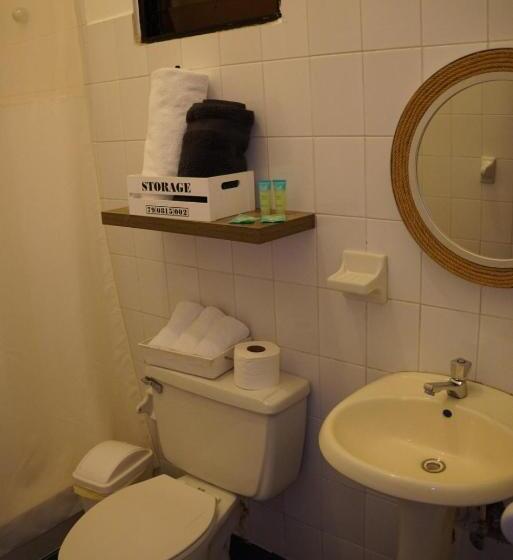 חדר סטנדרט לשלושה, Montesilva