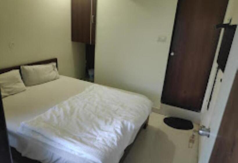 Chambre Standard, Pathika Jalgaon