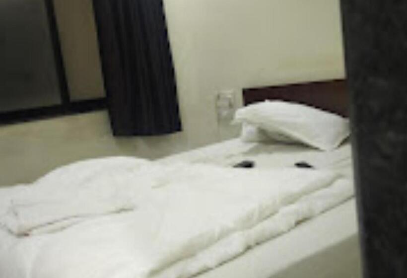 Chambre Standard, Pathika Jalgaon