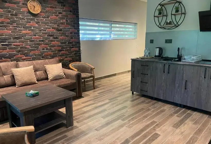 Villa 1 Makuuhuone, Vak Resort Dilijan