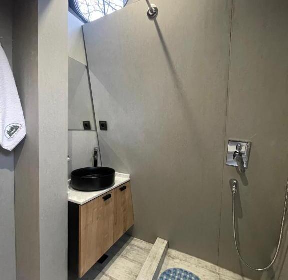 스위트, Vak Resort Dilijan