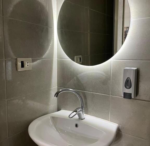 اتاق لوکس با بالکن, Yamour Pyramids View