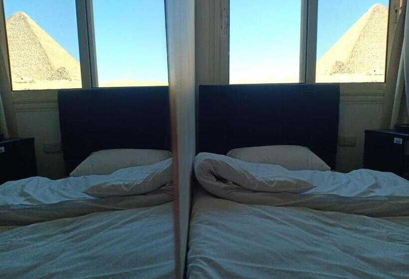 اتاق استاندارد سه تخته با چشمانداز, Yamour Pyramids View