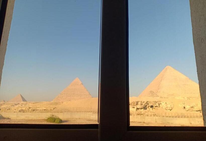 اتاق استاندارد سه تخته با چشمانداز, Yamour Pyramids View