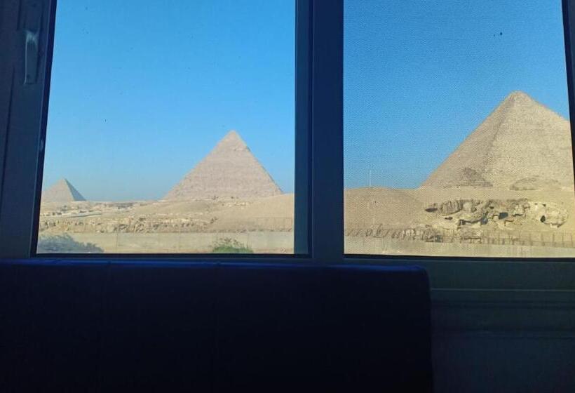 اتاق استاندارد سه تخته با چشمانداز, Yamour Pyramids View
