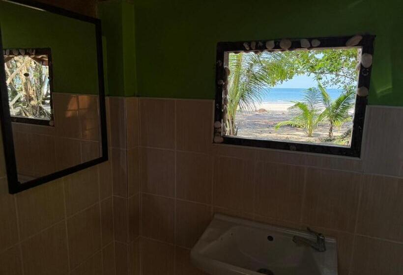 בקתה סטנדרטית, Changthong Bungalow