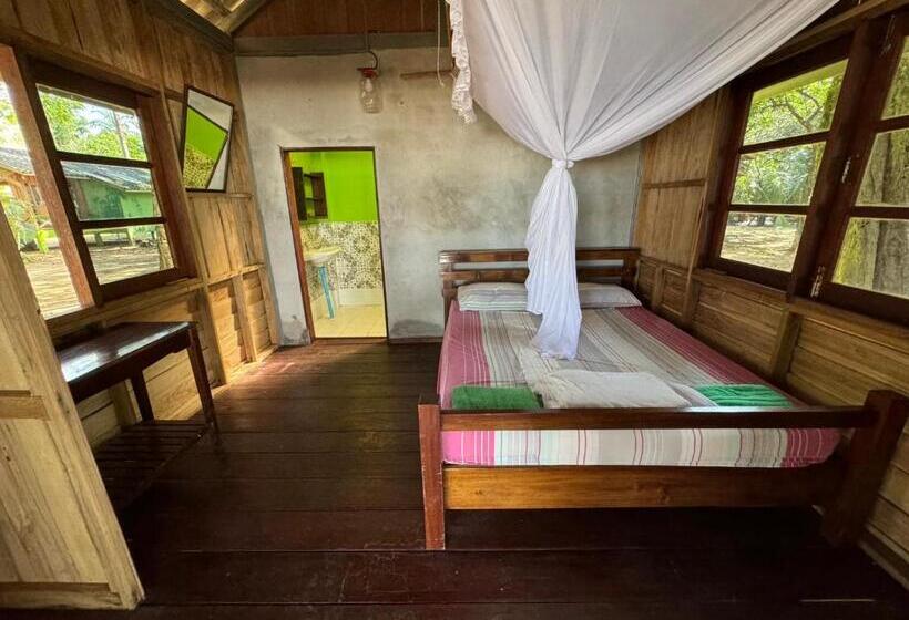 בקתה סטנדרטית, Changthong Bungalow