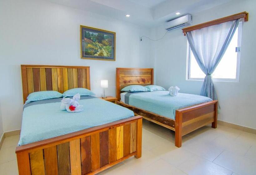 דירת חדר, Tropical Palace