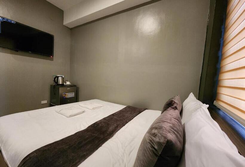 디럭스 룸, Grayhouse Inn Tagaytay