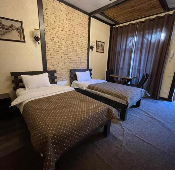 اتاق استاندارد با چشم‌انداز باغ, Barvilla