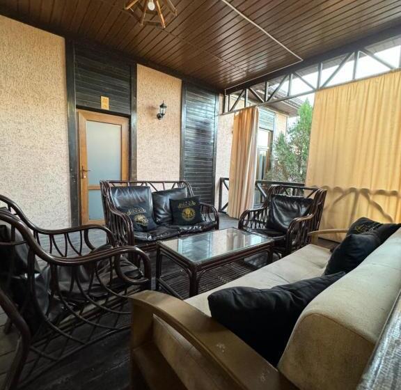 اتاق سوپریور با تخت بزرگ, Barvilla