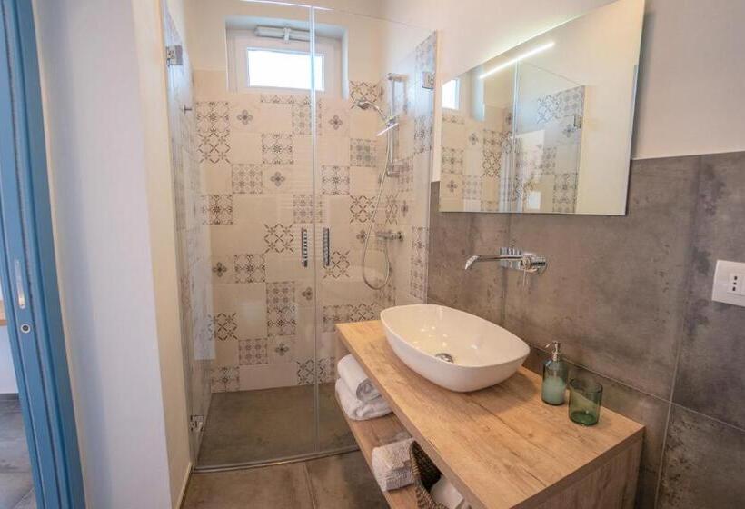 اتاق استاندارد با چشمانداز استخر, Laportulaca Relax & Nature