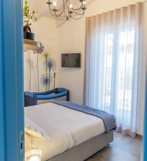 اتاق استاندارد با چشمانداز استخر, Laportulaca Relax & Nature