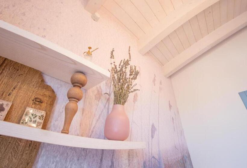 اتاق استاندارد با چشمانداز استخر, Laportulaca Relax & Nature